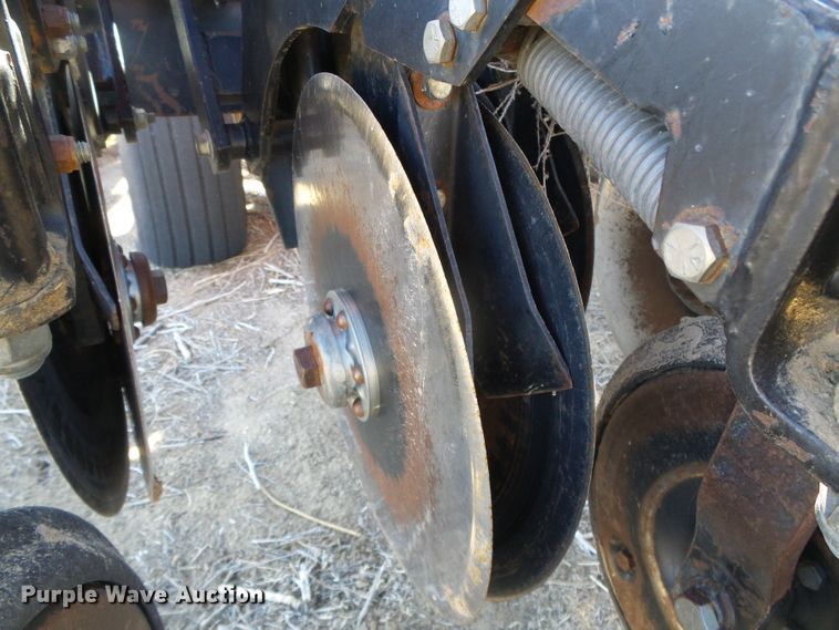 image for item DH4816 Sunflower 9433-30 no-till grain drill