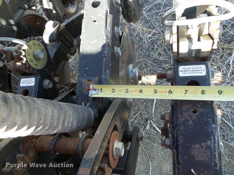 image for item DH4816 Sunflower 9433-30 no-till grain drill