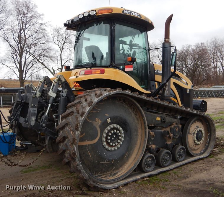 image for item DH6351 2011 Challenger MT765C tractor