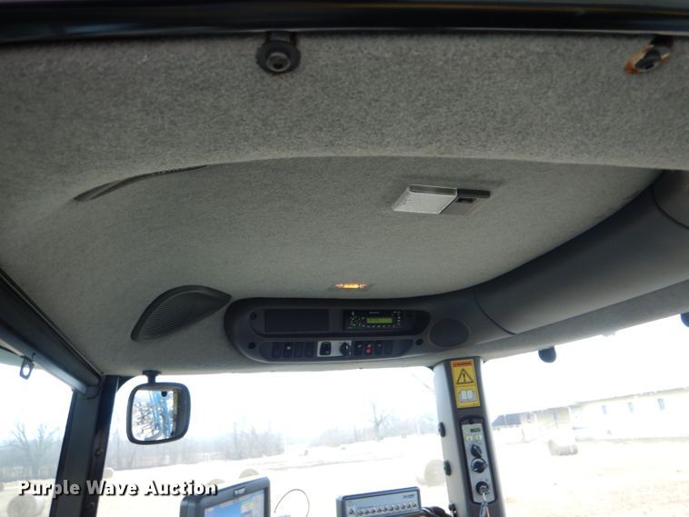 image for item DH6351 2011 Challenger MT765C tractor