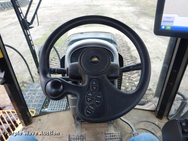 image for item DH6351 2011 Challenger MT765C tractor