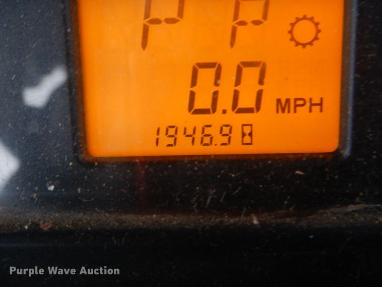 image for item DH6351 2011 Challenger MT765C tractor