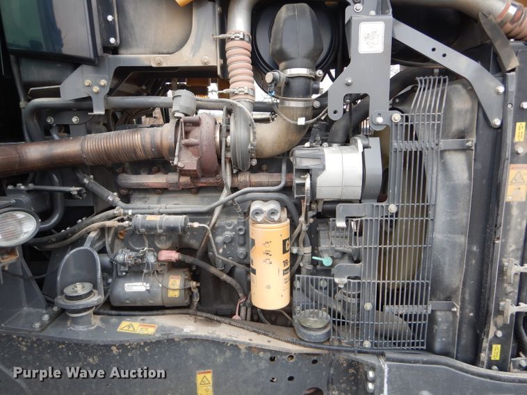 image for item DH6351 2011 Challenger MT765C tractor