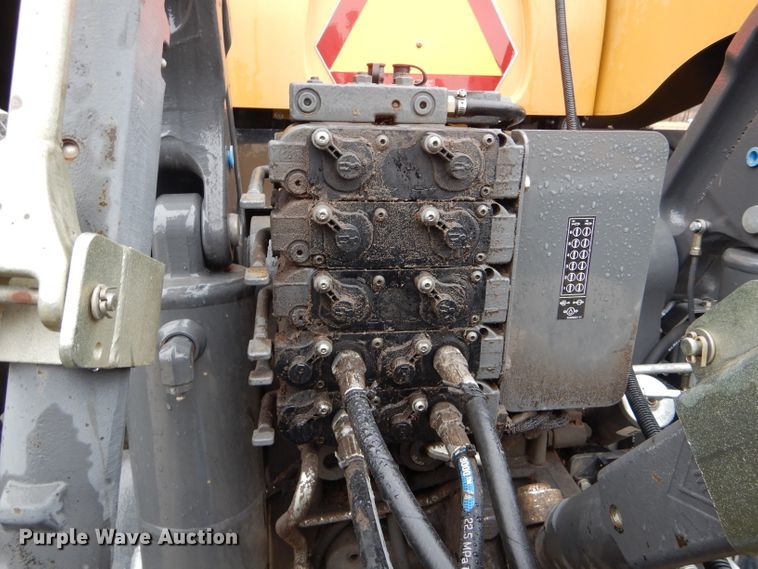 image for item DH6351 2011 Challenger MT765C tractor