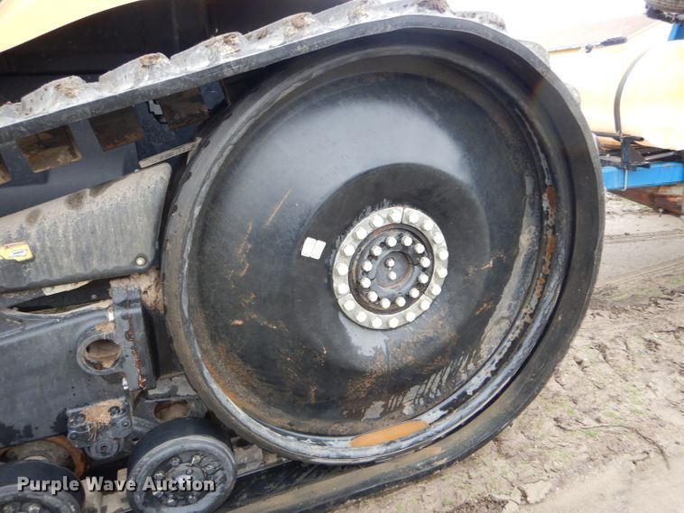 image for item DH6351 2011 Challenger MT765C tractor