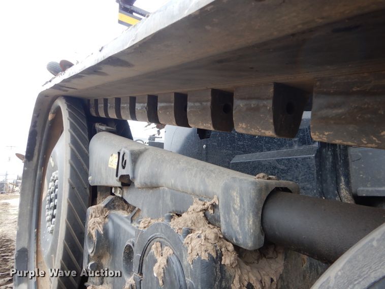 image for item DH6351 2011 Challenger MT765C tractor