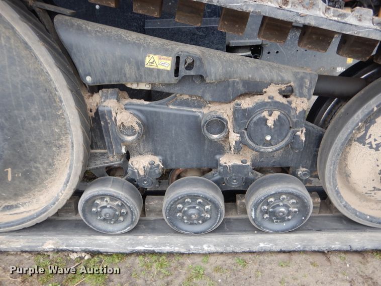 image for item DH6351 2011 Challenger MT765C tractor