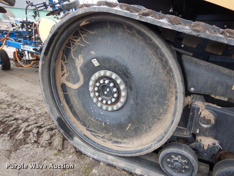 image for item DH6351 2011 Challenger MT765C tractor