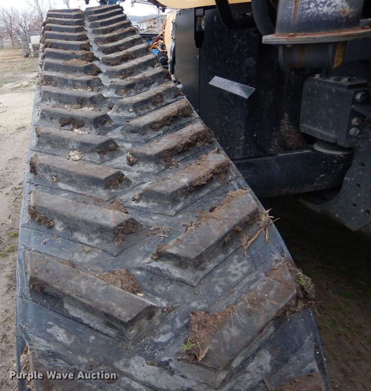 image for item DH6351 2011 Challenger MT765C tractor