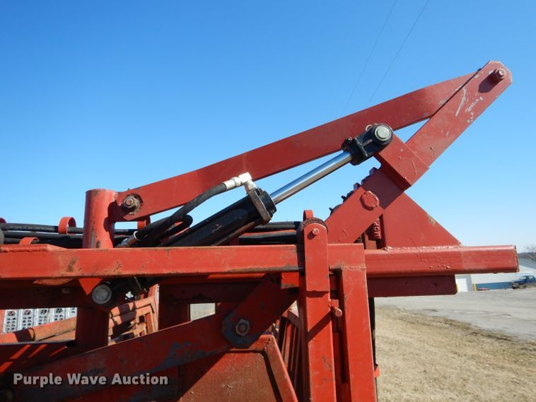 image for item DH6409 Linn livestock squeeze chute