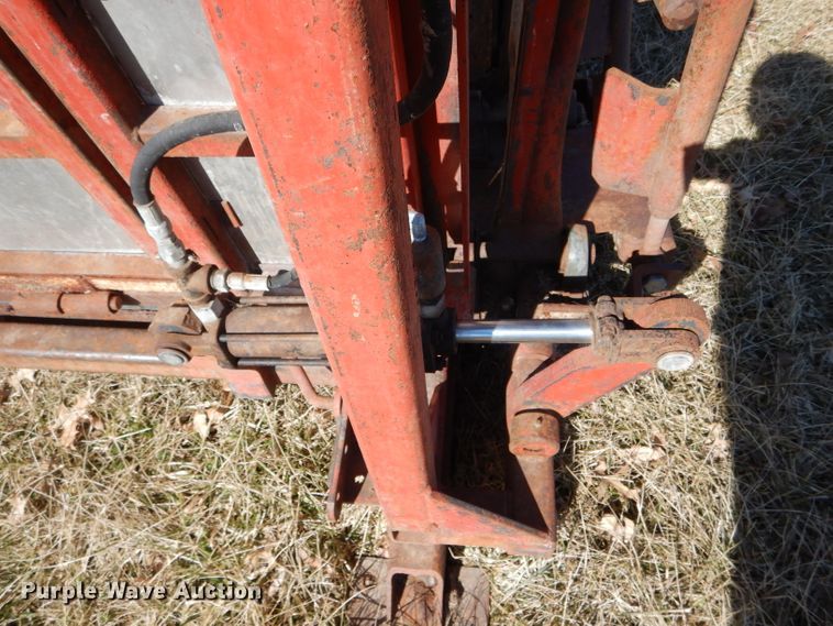 image for item DH6409 Linn livestock squeeze chute