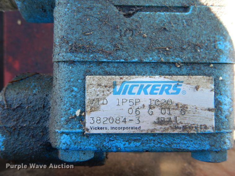 image for item DH6409 Linn livestock squeeze chute