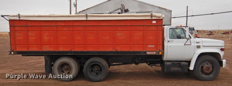 image for item DI0040 1976 Chevrolet C60 grain truck