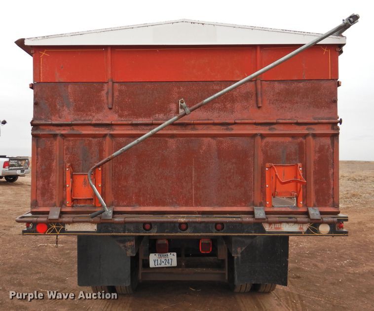 image for item DI0040 1976 Chevrolet C60 grain truck