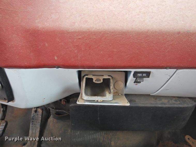 image for item DI0040 1976 Chevrolet C60 grain truck