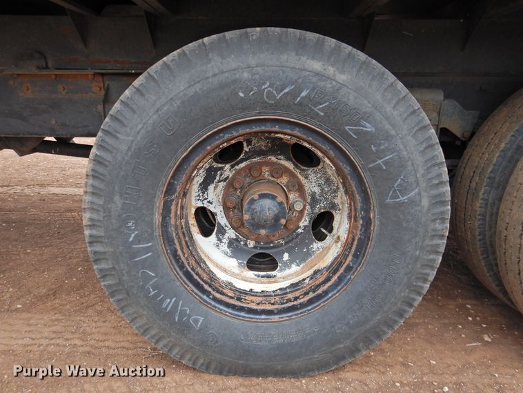 image for item DI0040 1976 Chevrolet C60 grain truck