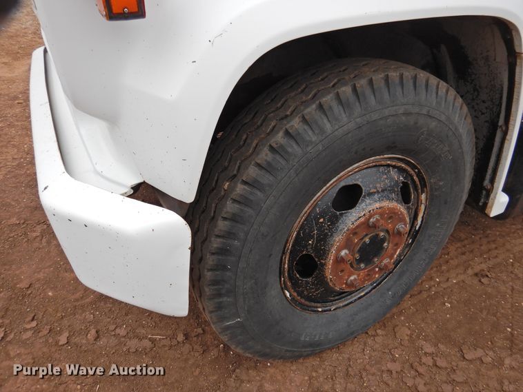 image for item DI0040 1976 Chevrolet C60 grain truck