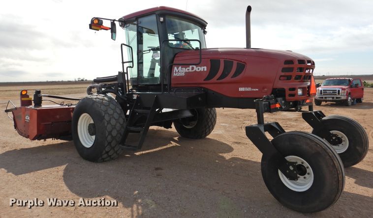image for item DI0046 2012 MacDon M205 windrower