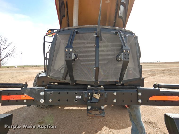 image for item DI0046 2012 MacDon M205 windrower