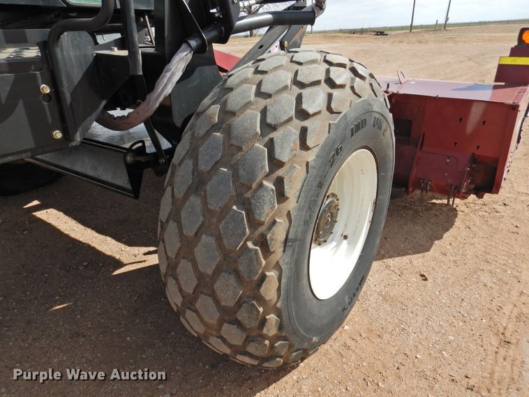 image for item DI0046 2012 MacDon M205 windrower