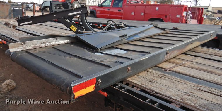 image for item DI0047 2012 MacDon M205 windrower