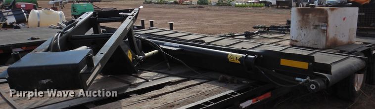 image for item DI0047 2012 MacDon M205 windrower