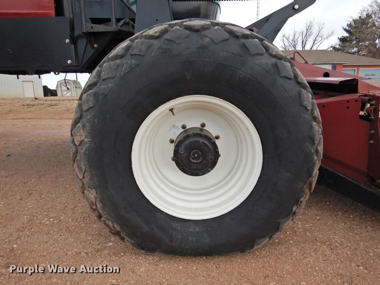 image for item DI0047 2012 MacDon M205 windrower