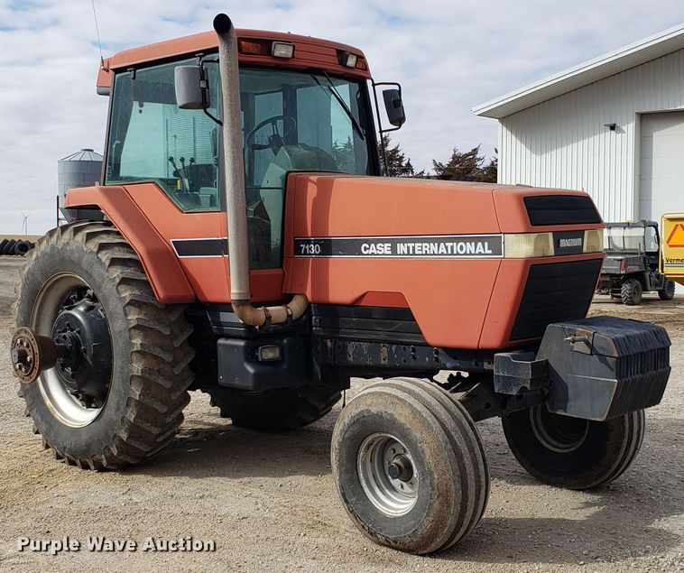 image for item ER9913 1990 Case IH 7130 tractor