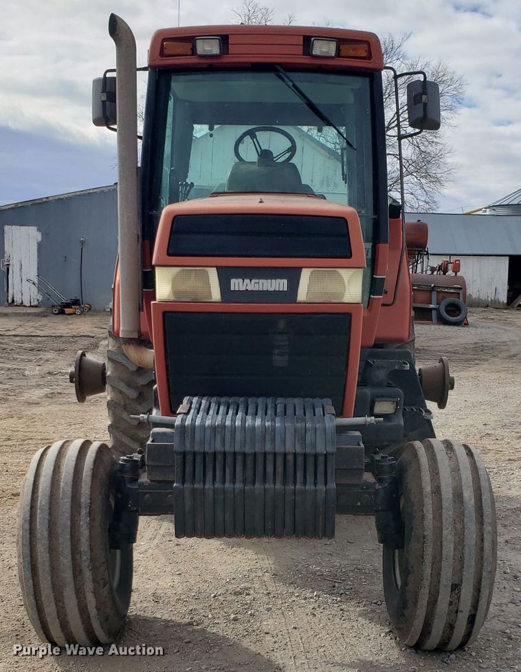 image for item ER9913 1990 Case IH 7130 tractor