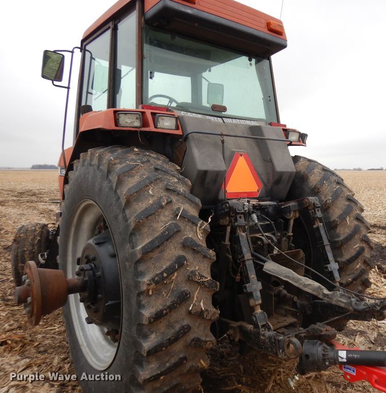image for item ER9913 1990 Case IH 7130 tractor