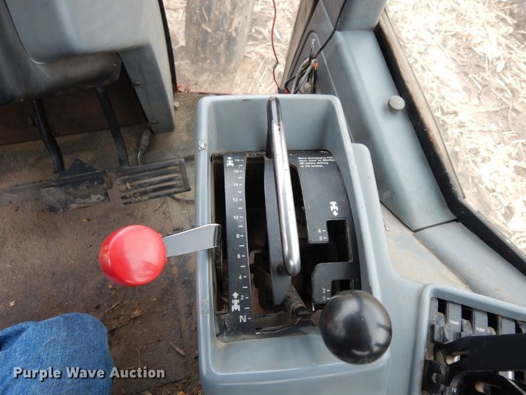 image for item ER9913 1990 Case IH 7130 tractor