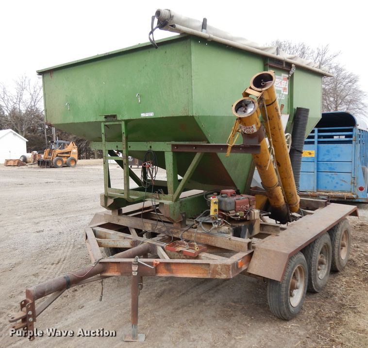 image for item ER9914 Huskee 225 seed tender trailer