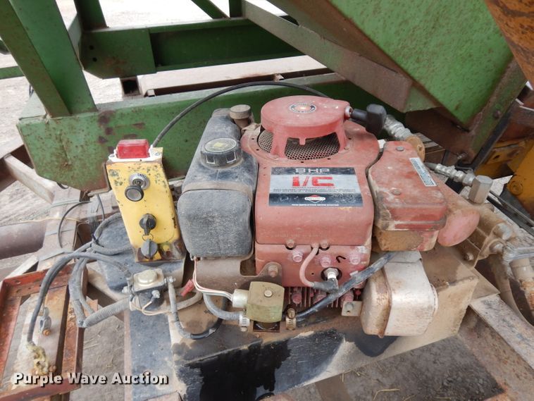 image for item ER9914 Huskee 225 seed tender trailer