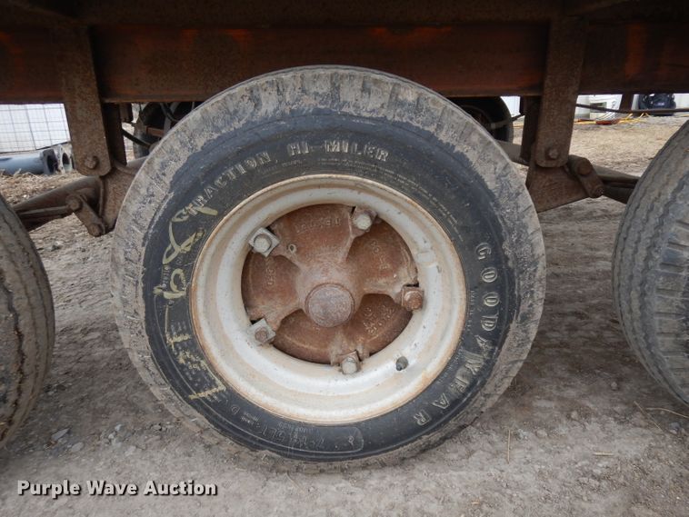 image for item ER9914 Huskee 225 seed tender trailer