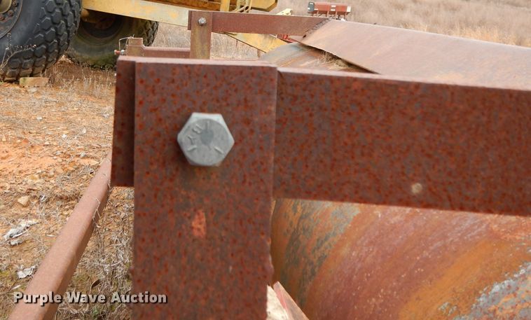 image for item FU9752 Eddins FR3-26 bedder roller