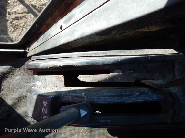 image for item GB9799 1978 Allis Chalmers 7045 tractor