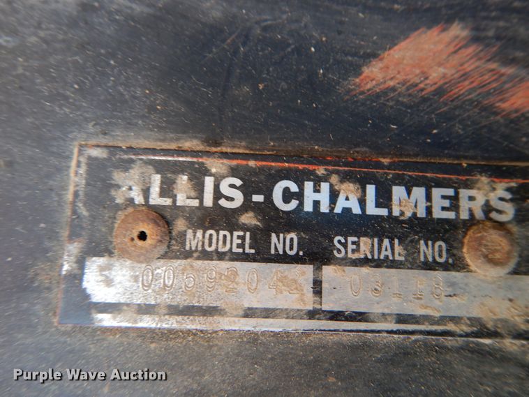image for item GB9799 1978 Allis Chalmers 7045 tractor
