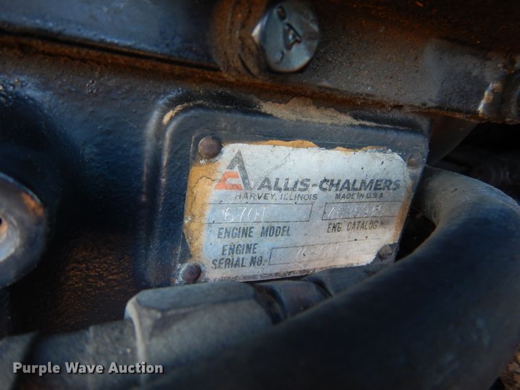 image for item GB9799 1978 Allis Chalmers 7045 tractor