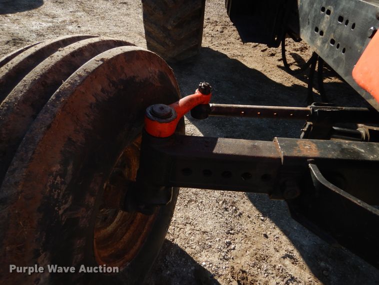 image for item GB9799 1978 Allis Chalmers 7045 tractor