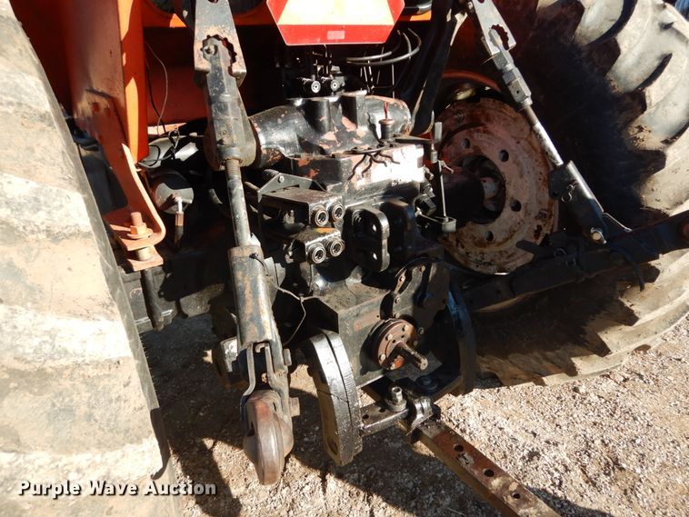image for item GB9799 1978 Allis Chalmers 7045 tractor