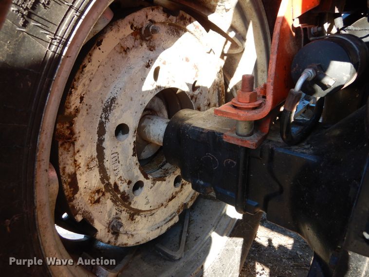 image for item GB9799 1978 Allis Chalmers 7045 tractor