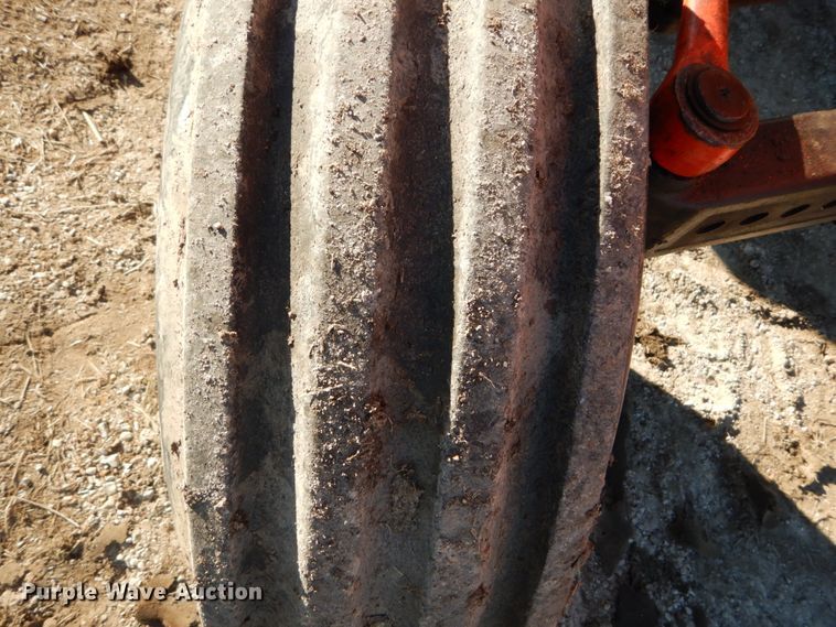 image for item GB9799 1978 Allis Chalmers 7045 tractor