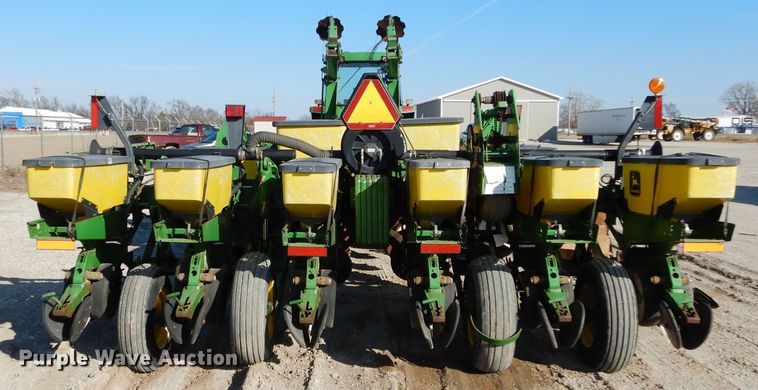 image for item GE9130 John Deere 1770 Max Emerge Plus conservation planter