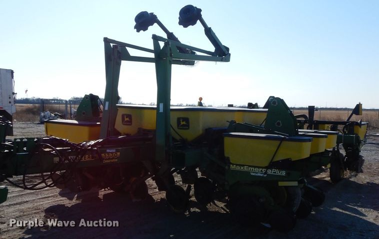 image for item GE9130 John Deere 1770 Max Emerge Plus conservation planter