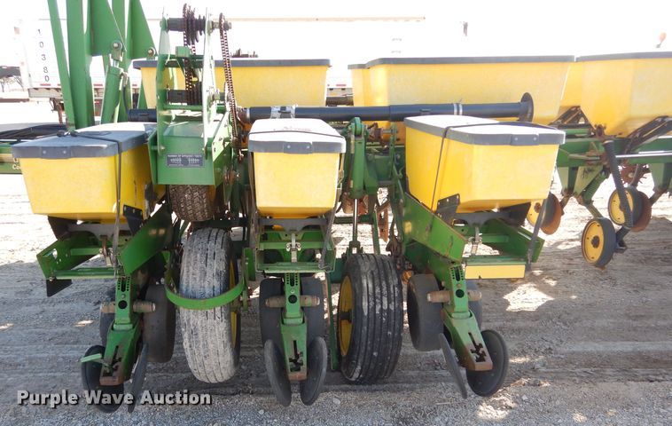 image for item GE9130 John Deere 1770 Max Emerge Plus conservation planter