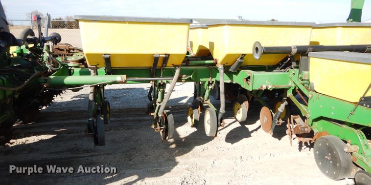 image for item GE9130 John Deere 1770 Max Emerge Plus conservation planter