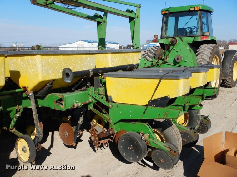 image for item GE9130 John Deere 1770 Max Emerge Plus conservation planter