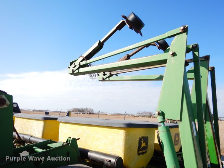 image for item GE9130 John Deere 1770 Max Emerge Plus conservation planter
