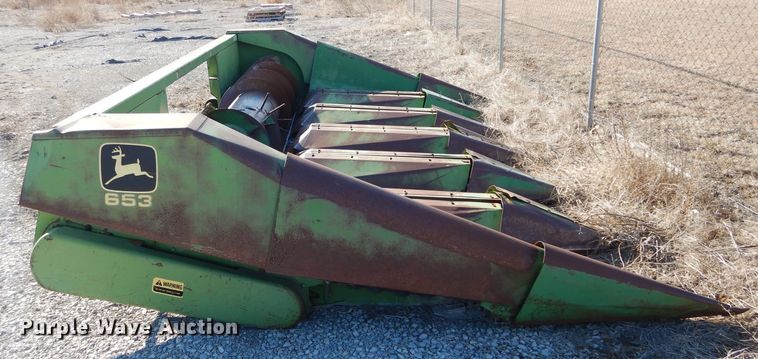 image for item GE9131 John Deere 653 all-crop head