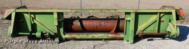 image for item GE9131 John Deere 653 all-crop head